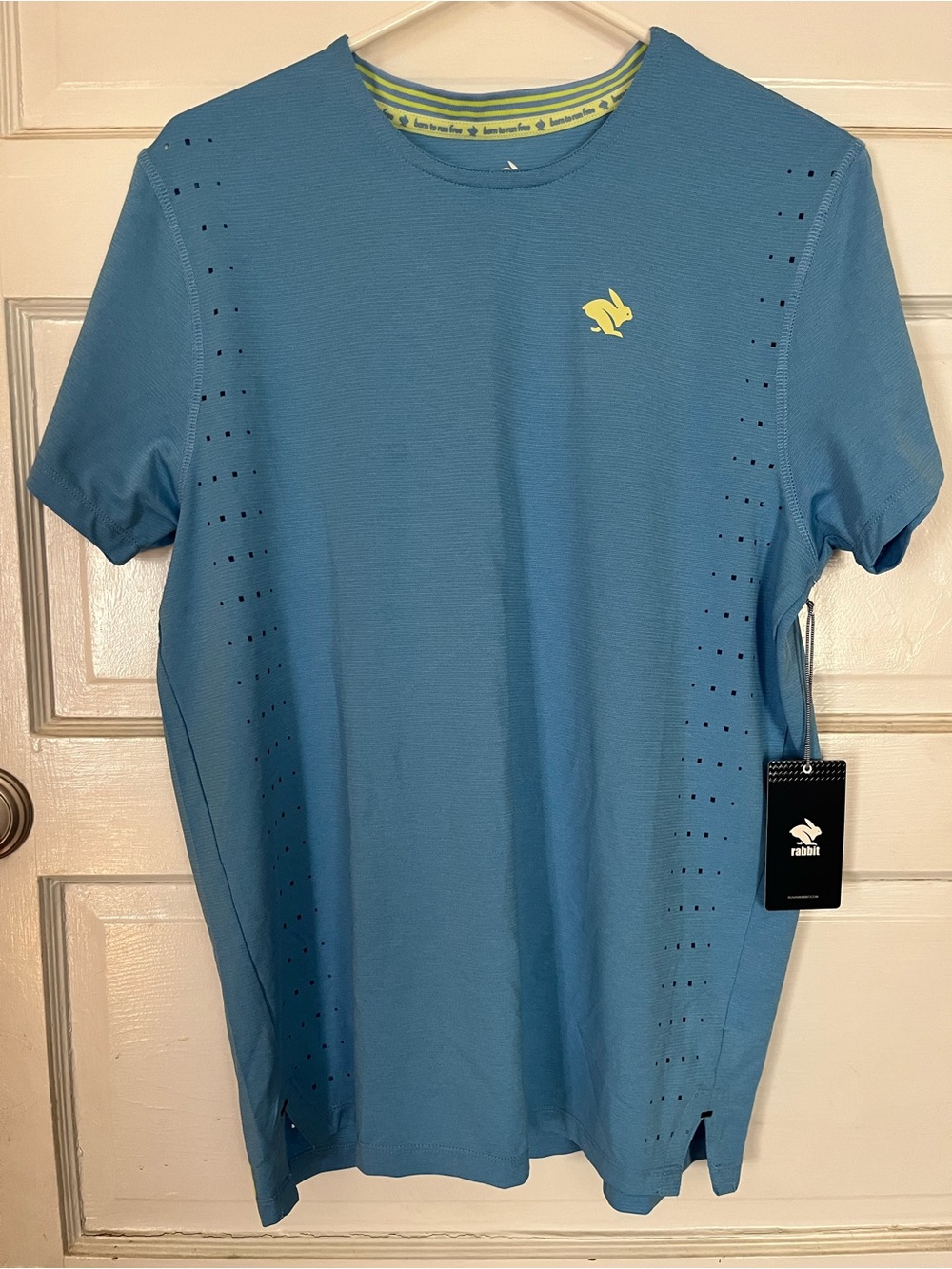 Rabbit race pace tee